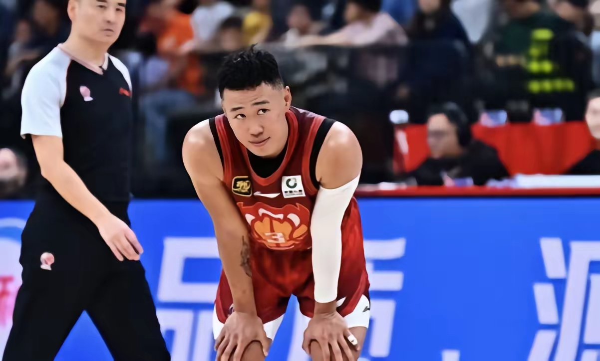 九游娱乐平台关于深圳男篮发布备战花絮，赛前回应争议，德国杯任务艰巨，医务组通报恢复的信息